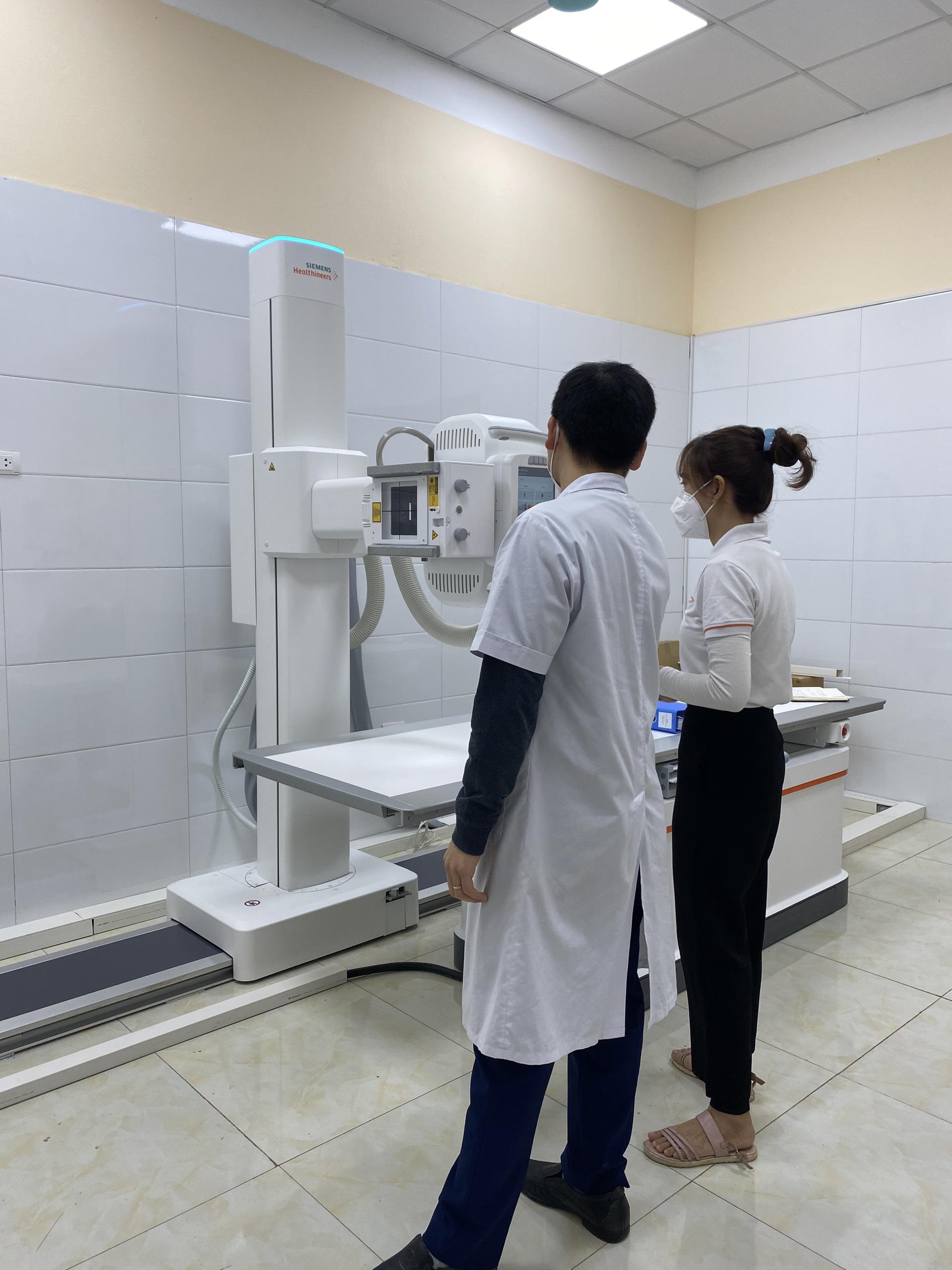 Đào tạo hướng dẫn sử dụng máy Xquang kỹ thuật số Multix Impact tại Bệnh viện Ung Bướu Bắc Giang